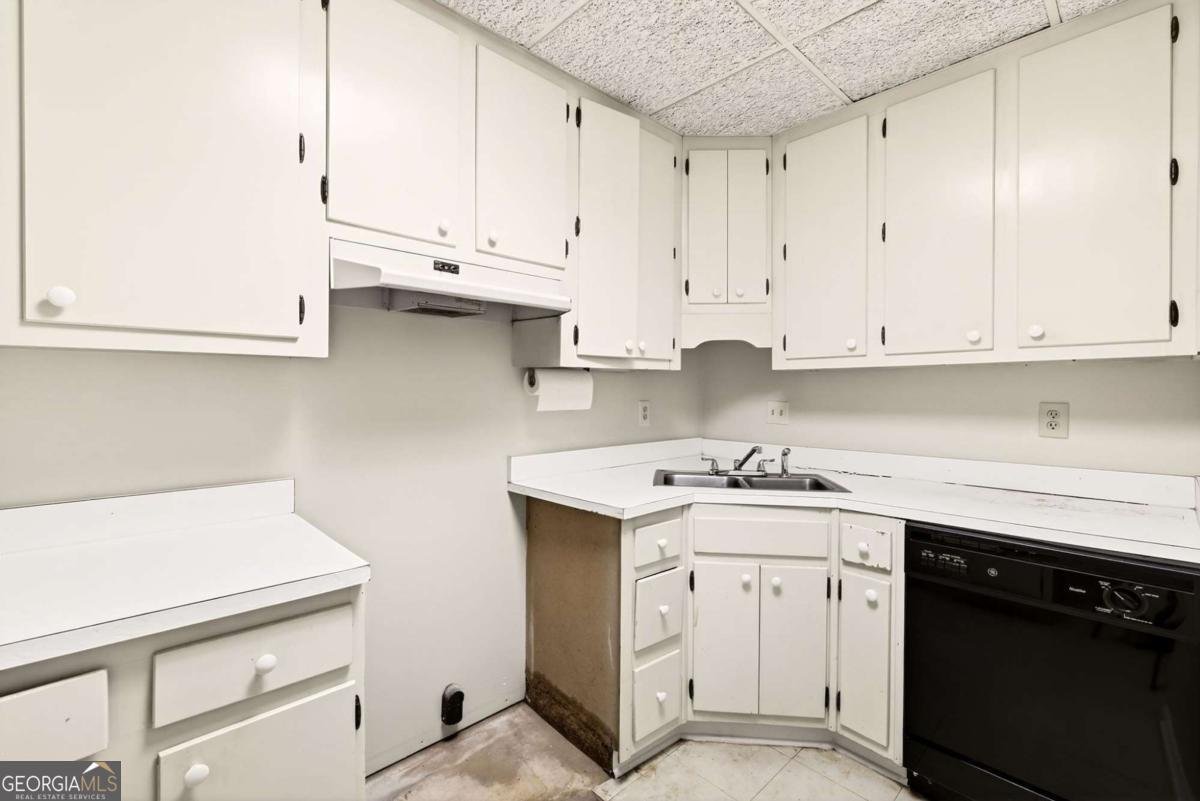 596 Wesley Road Atlanta - Photo 47