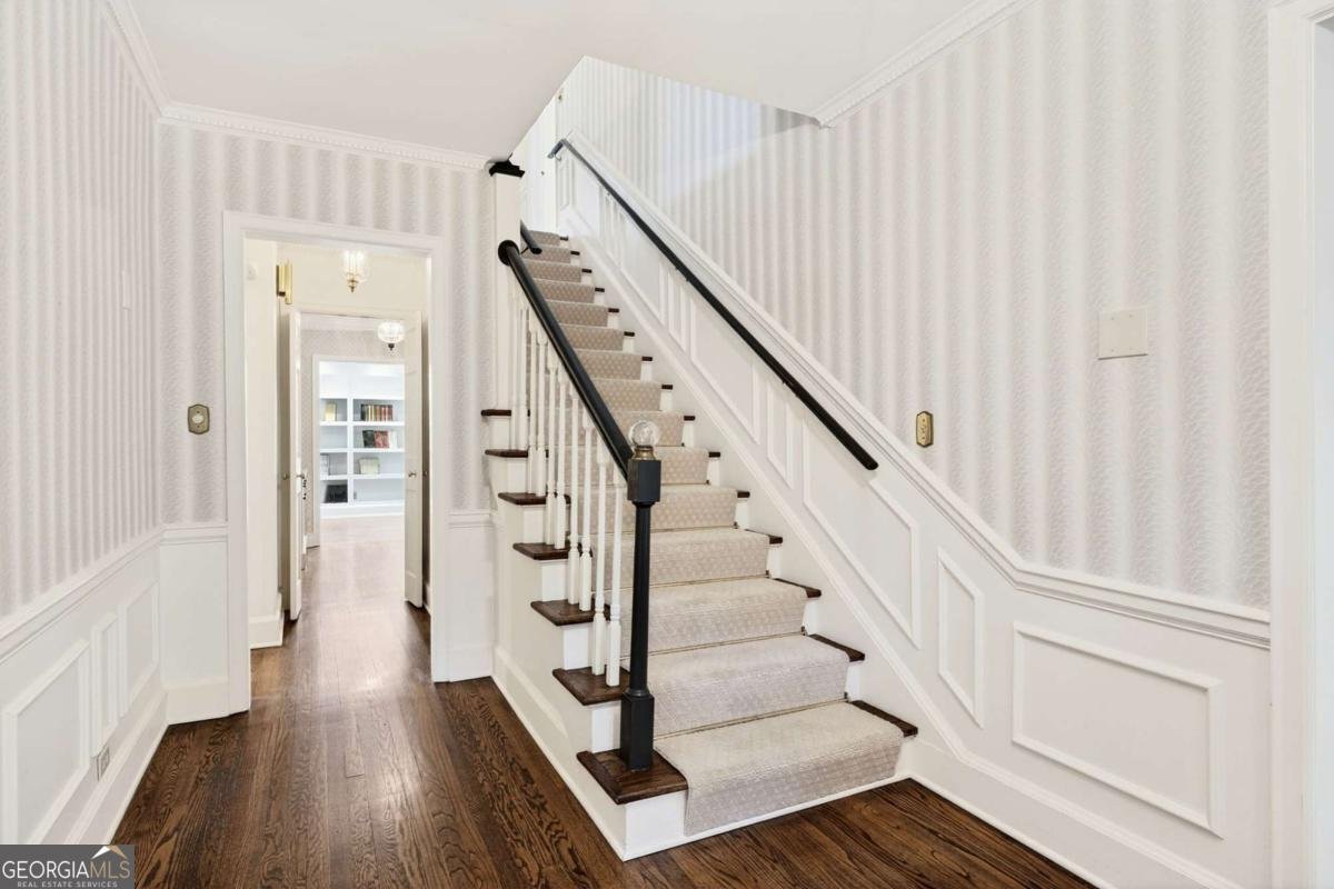 596 Wesley Road Atlanta - Photo 6