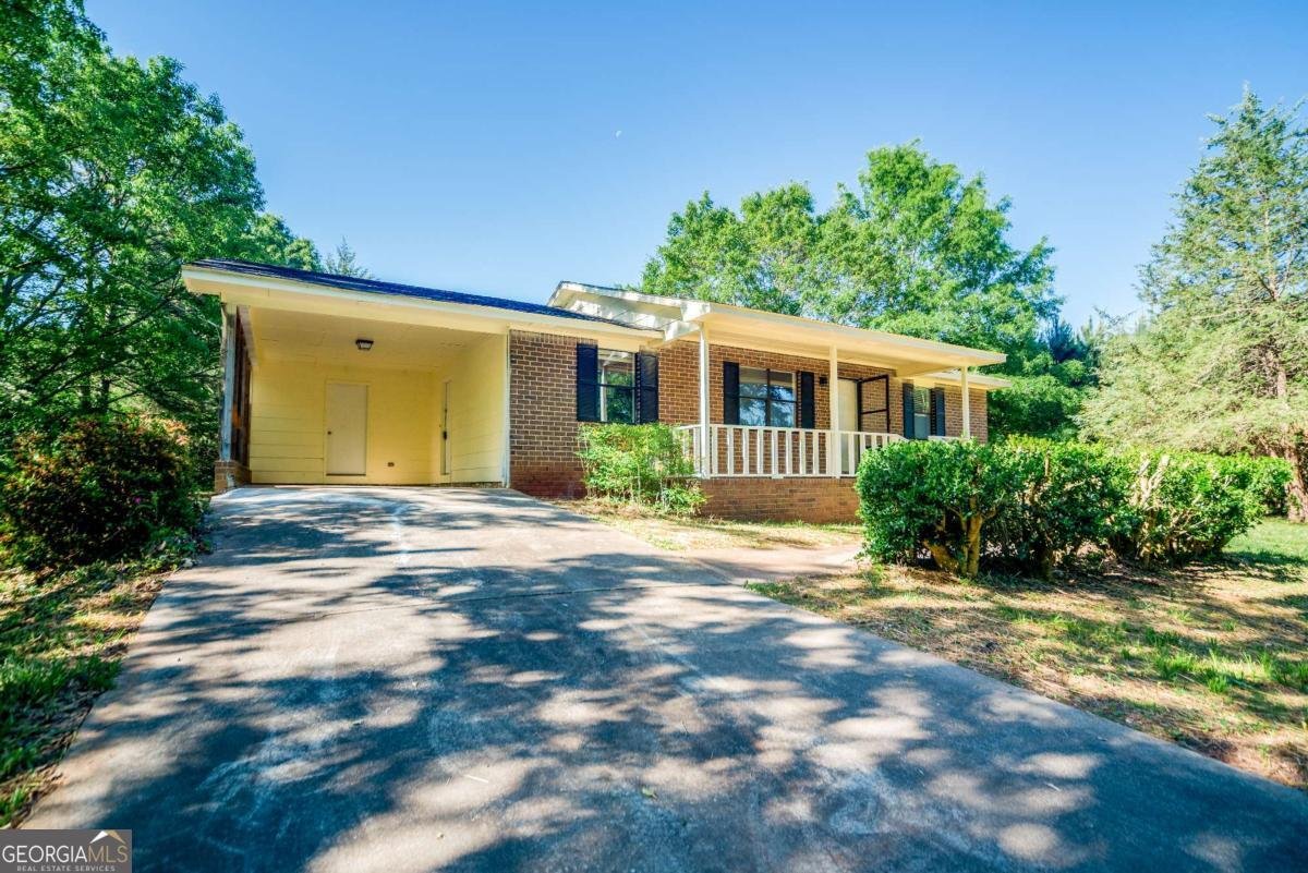 325 Camp Ground Road Griffin - Photo 1