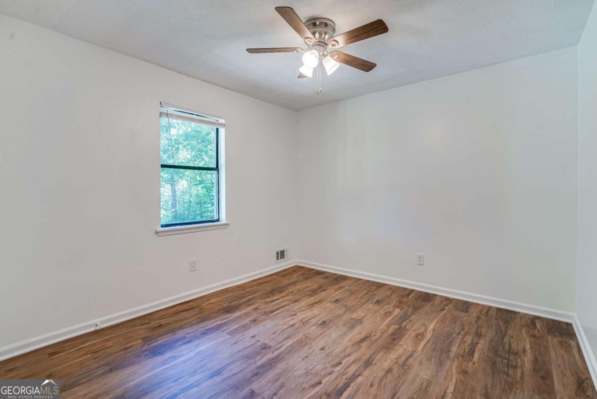 325 Camp Ground Road Griffin - Photo 13