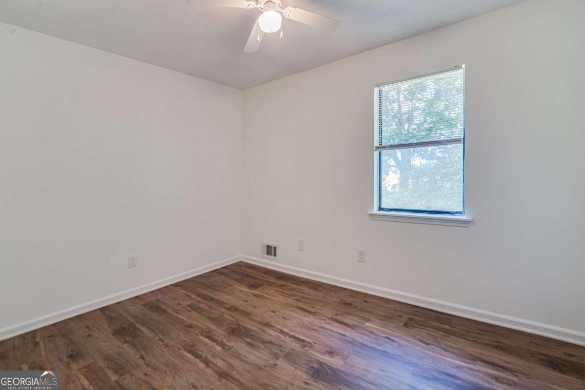 325 Camp Ground Road Griffin - Photo 17