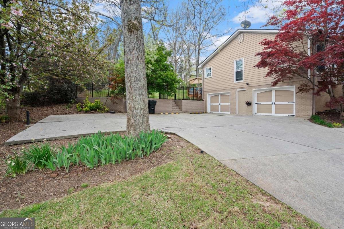 1003 Knotts Pointe Drive Woodstock - Photo 6