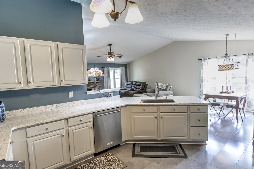 7705 Paddocks Mill Drive Cumming - Photo 9