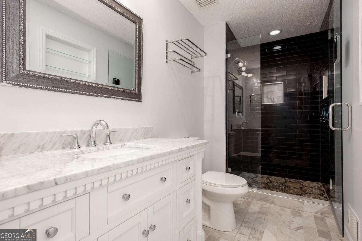 208 Windfield Drive Woodstock - Photo 13