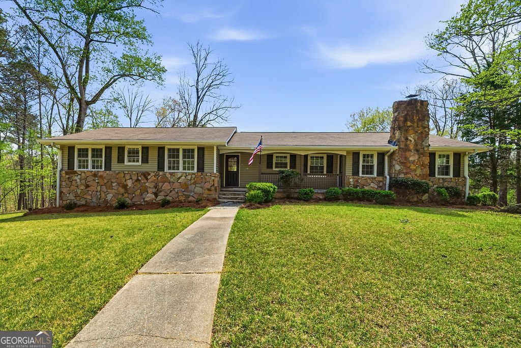 5606 Chapel Hill Road Douglasville - Photo 1
