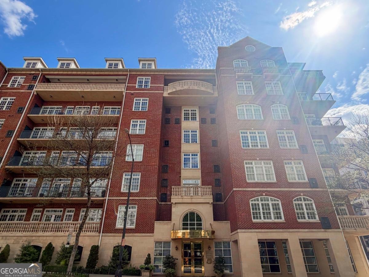 77 Peachtree Place Atlanta - Photo 1