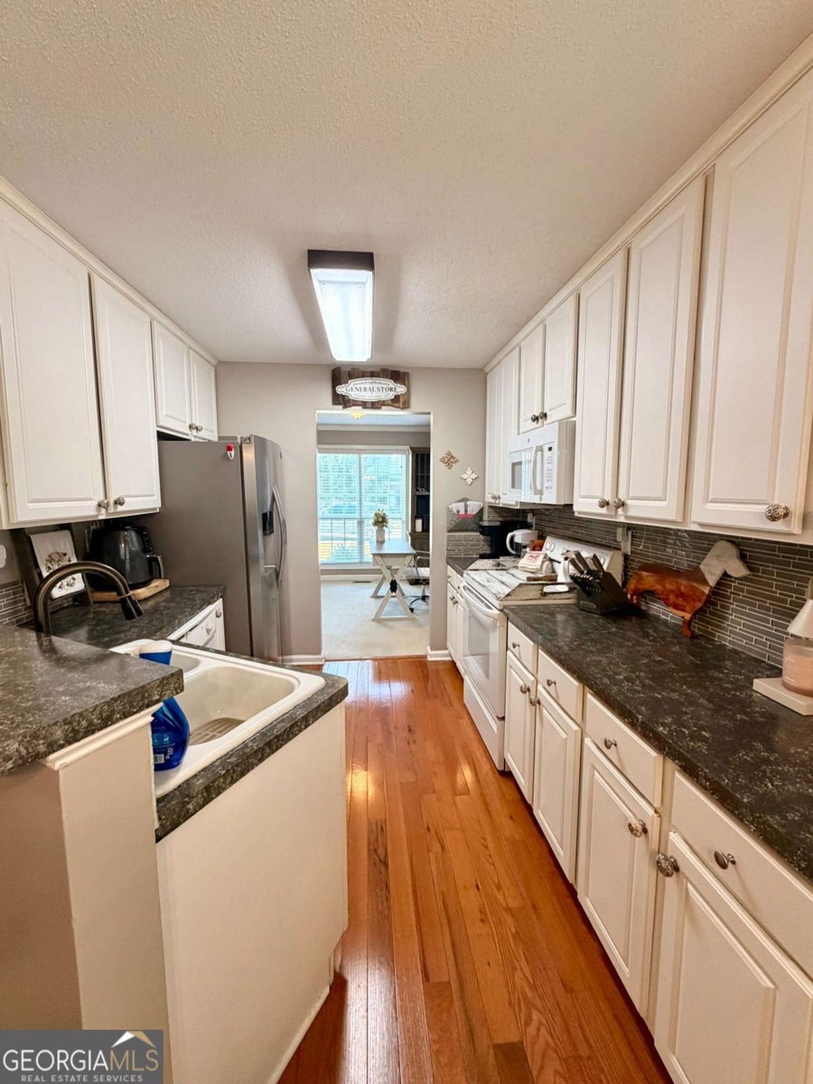 6728 Oakhurst Court Douglasville - Photo 15