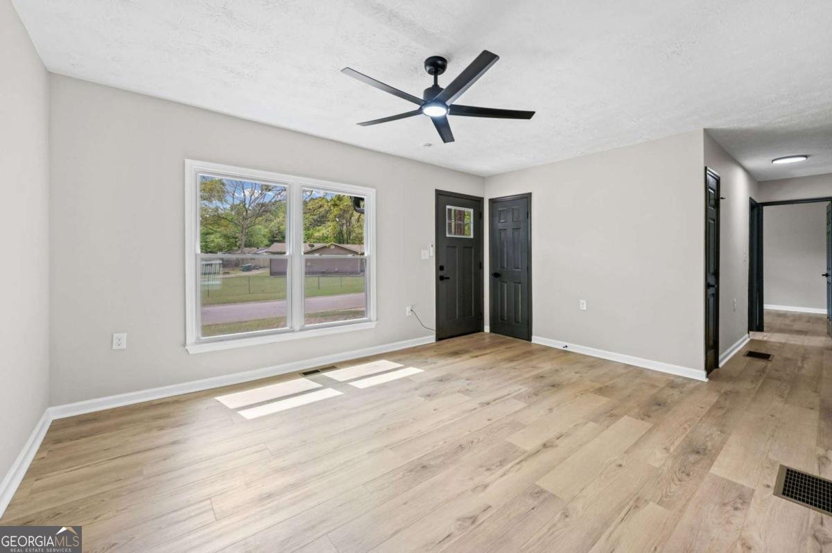 105 Sarsen Circle Athens - Photo 7