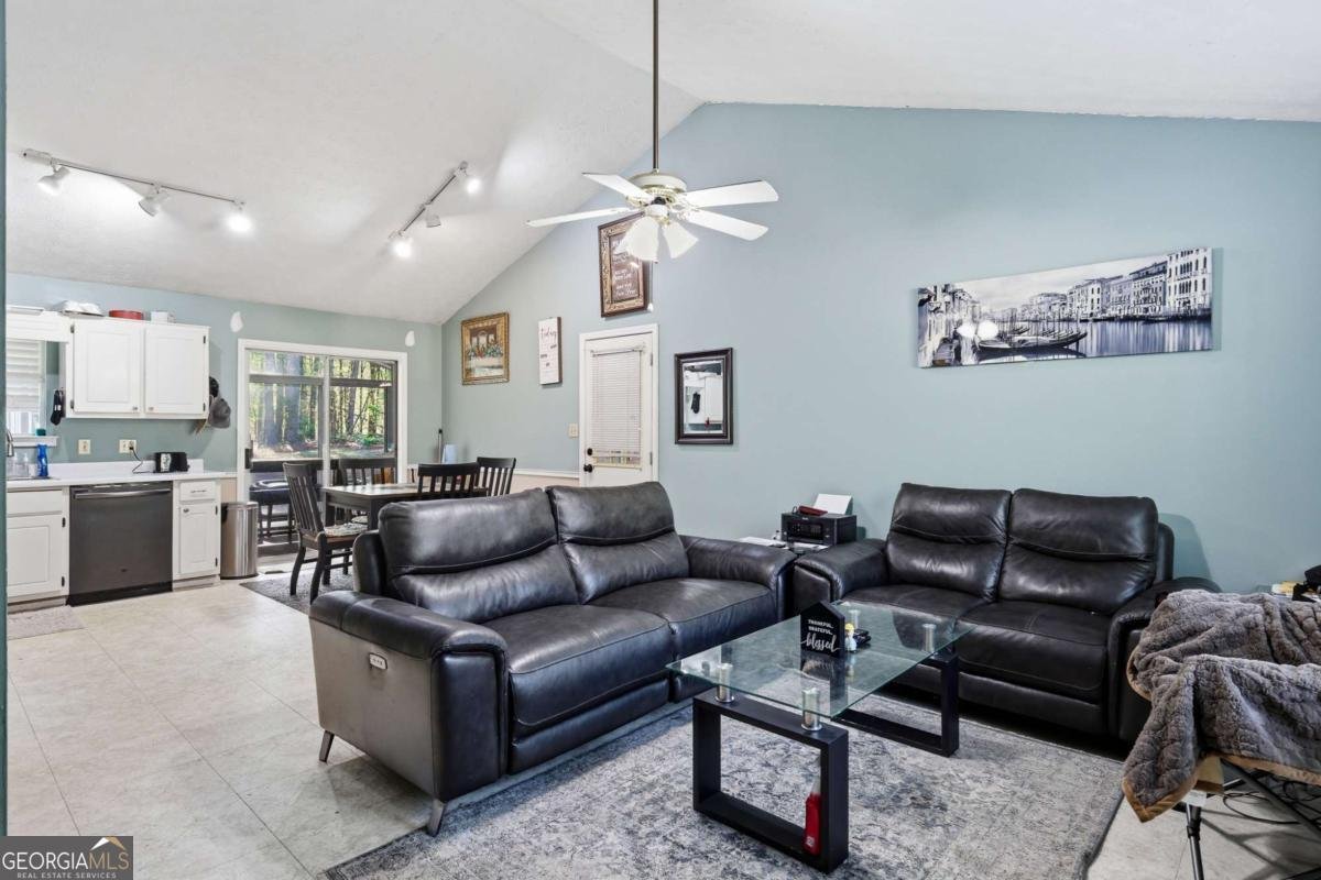 211 Brooks Lane Winder - Photo 10