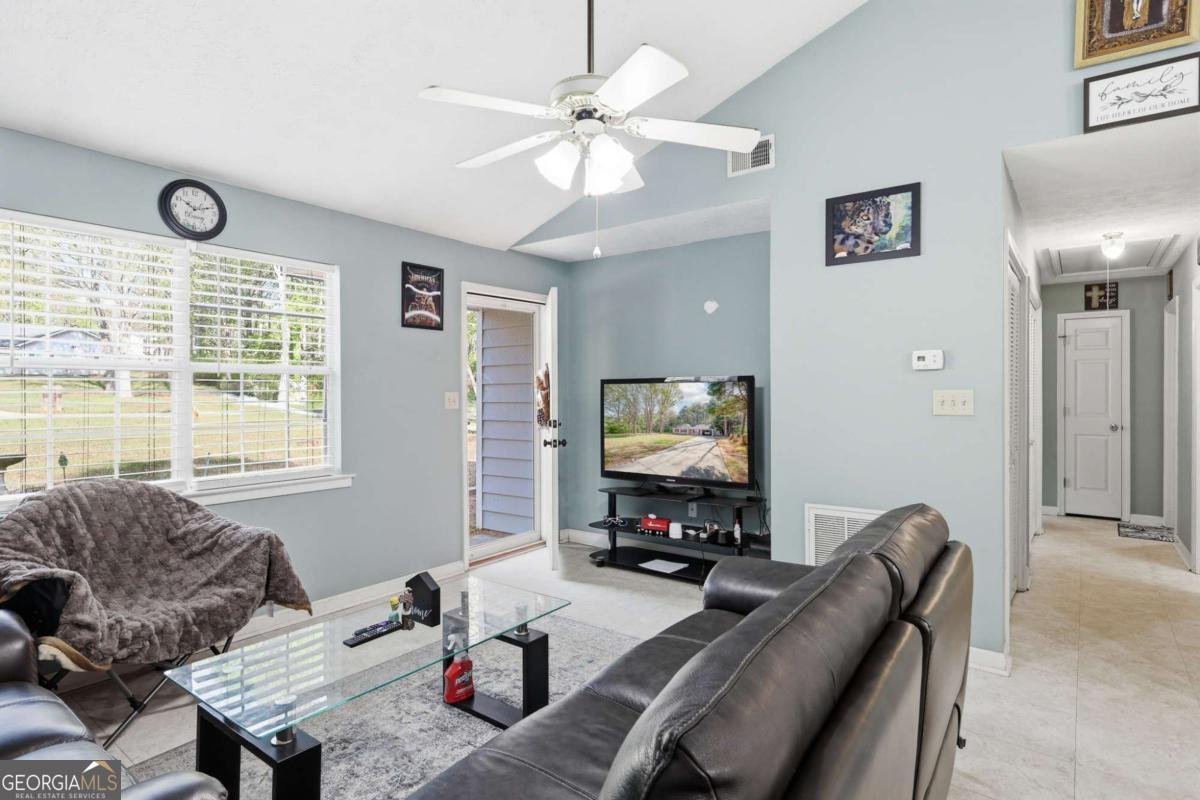 211 Brooks Lane Winder - Photo 12