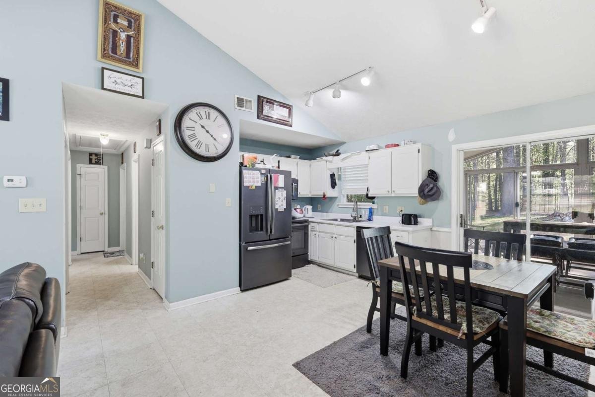 211 Brooks Lane Winder - Photo 14