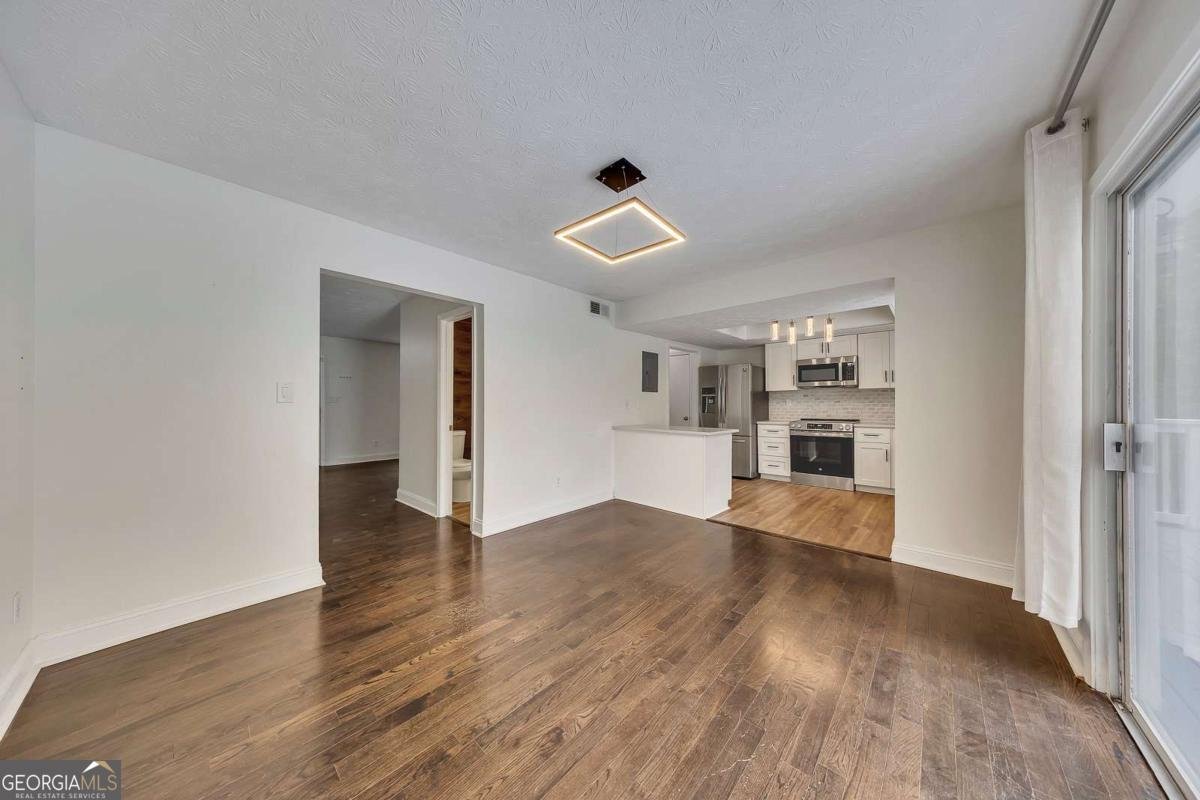 635 Anderson Walk Marietta - Photo 11