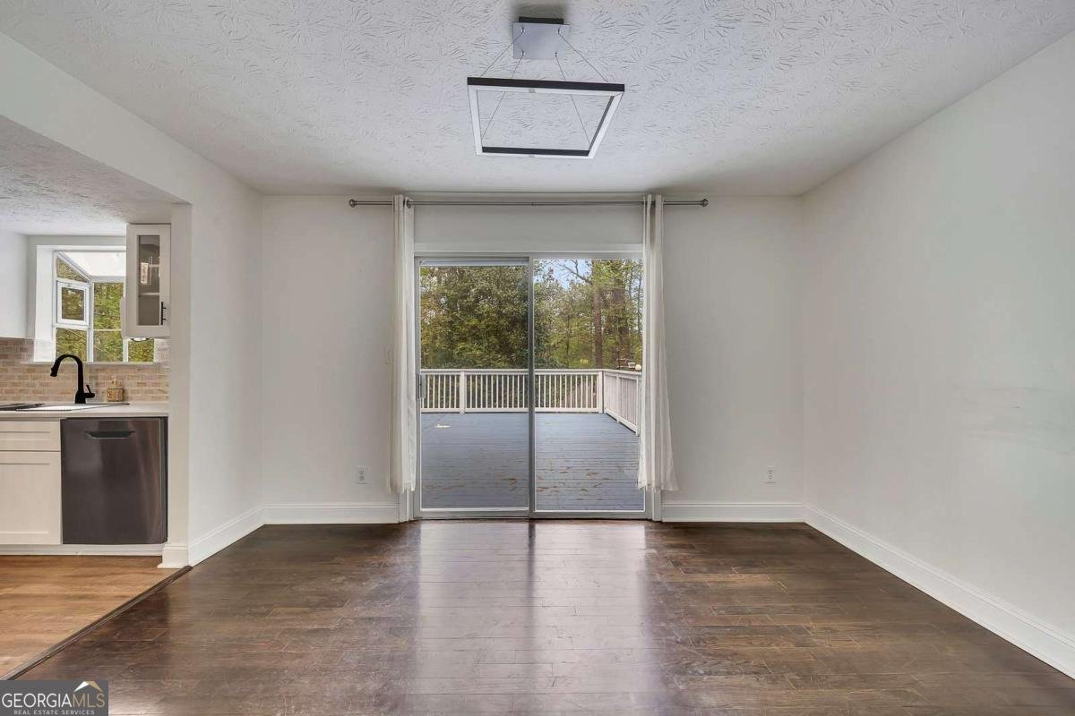 635 Anderson Walk Marietta - Photo 9