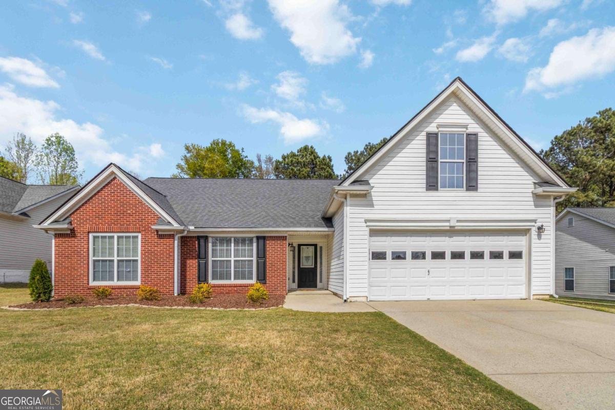 3237 Victoria Park Lane Buford - Photo 1