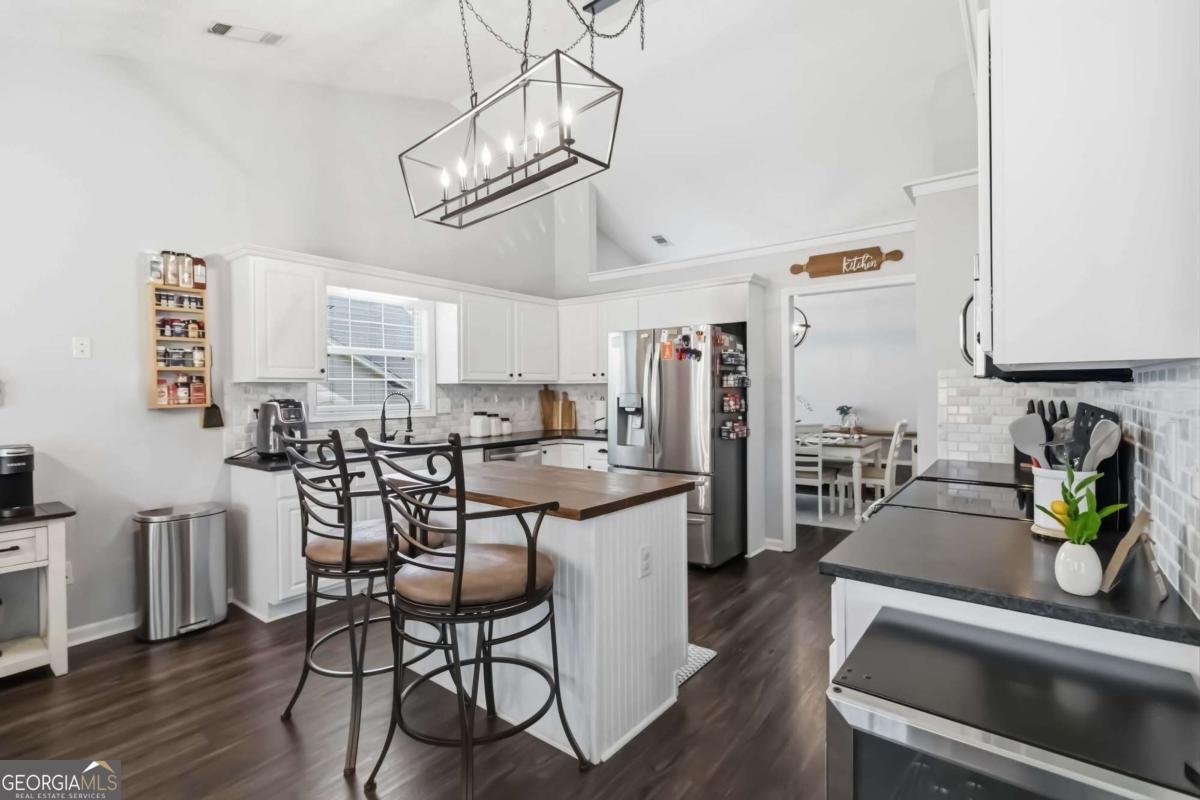 3237 Victoria Park Lane Buford - Photo 13