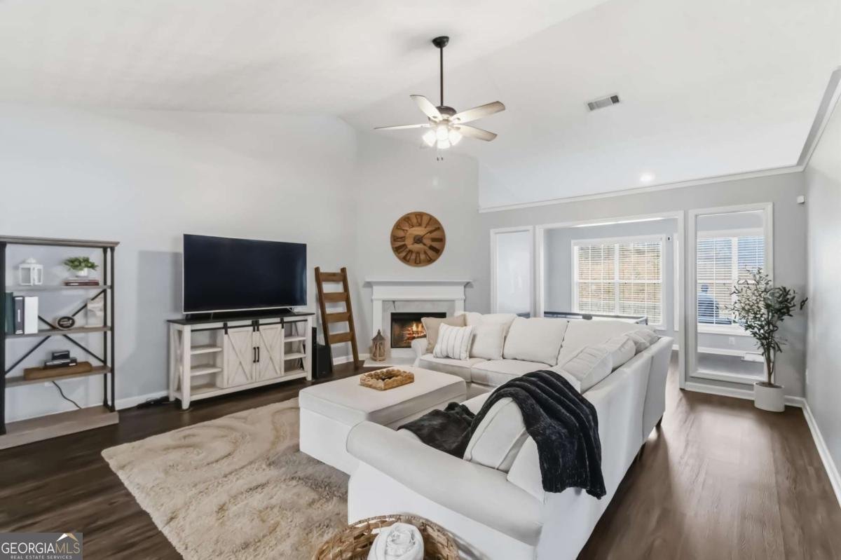 3237 Victoria Park Lane Buford - Photo 7