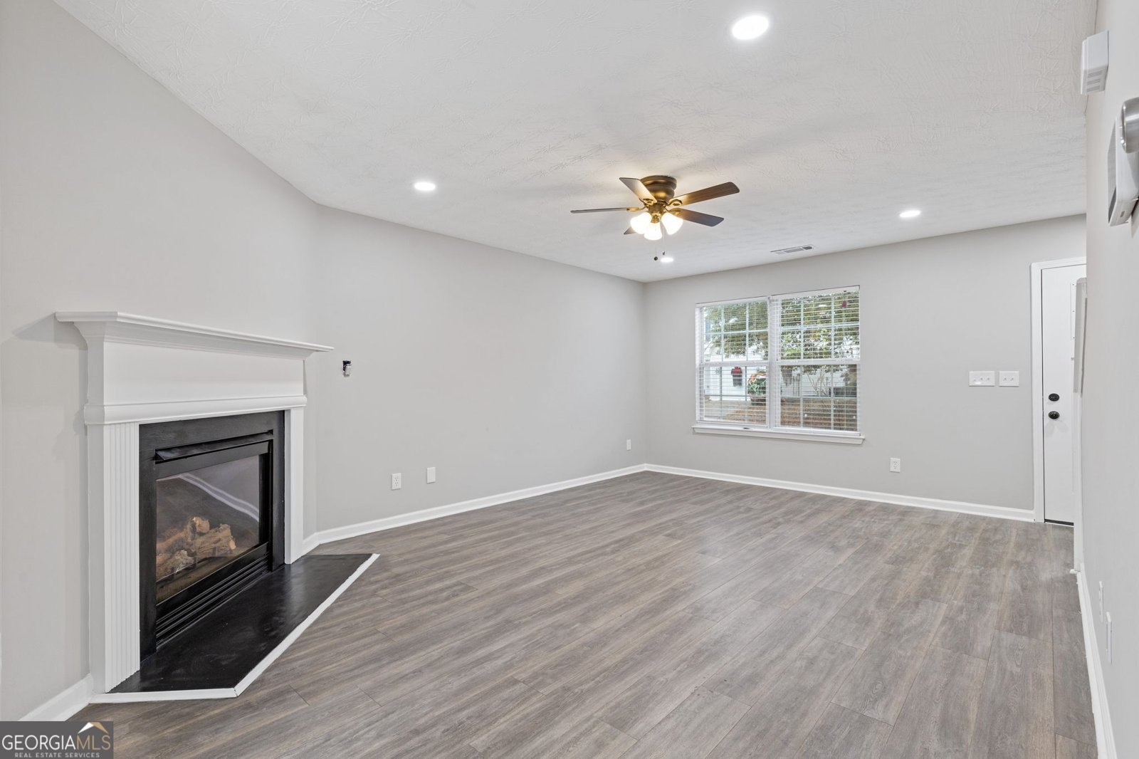 441 Spring Head Court Lawrenceville - Photo 6