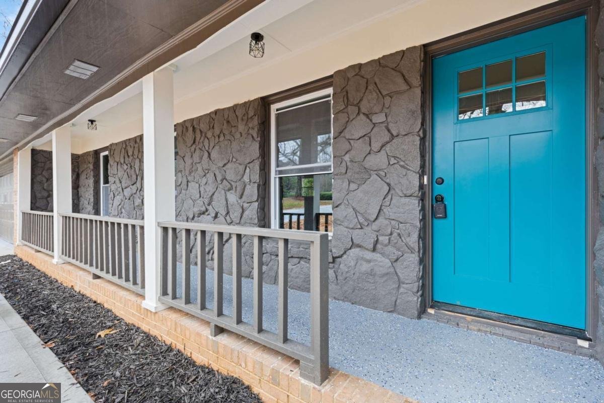 2224 Hudson Drive Lilburn - Photo 6