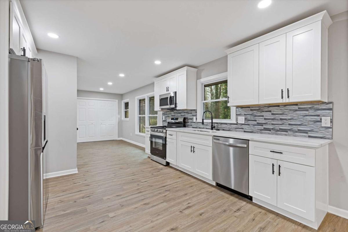 2224 Hudson Drive Lilburn - Photo 9