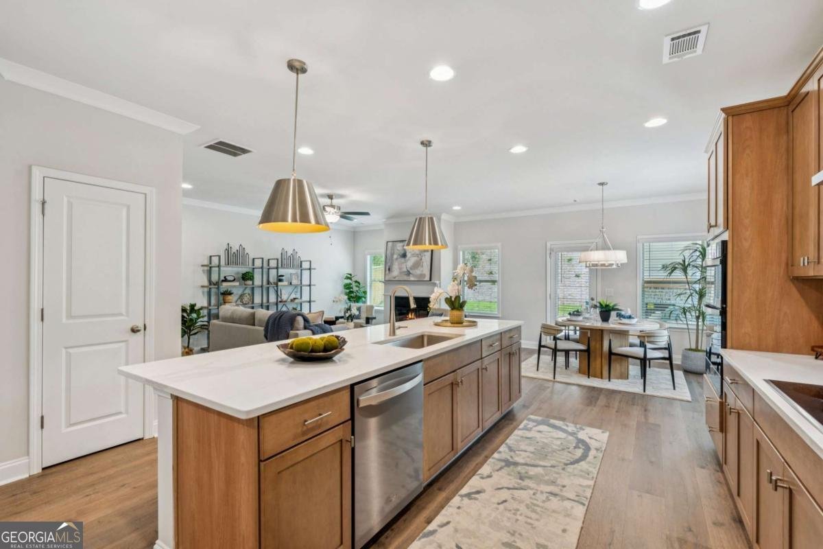 5556 Keswick Drive Flowery Branch - Photo 7