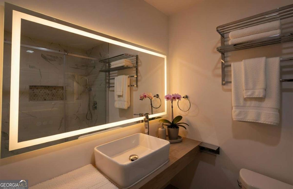 2028 Hilburn Drive Atlanta - Photo 7