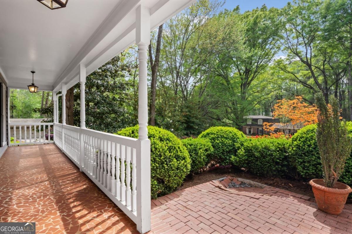 6255 Mountain Brook Lane Atlanta - Photo 7