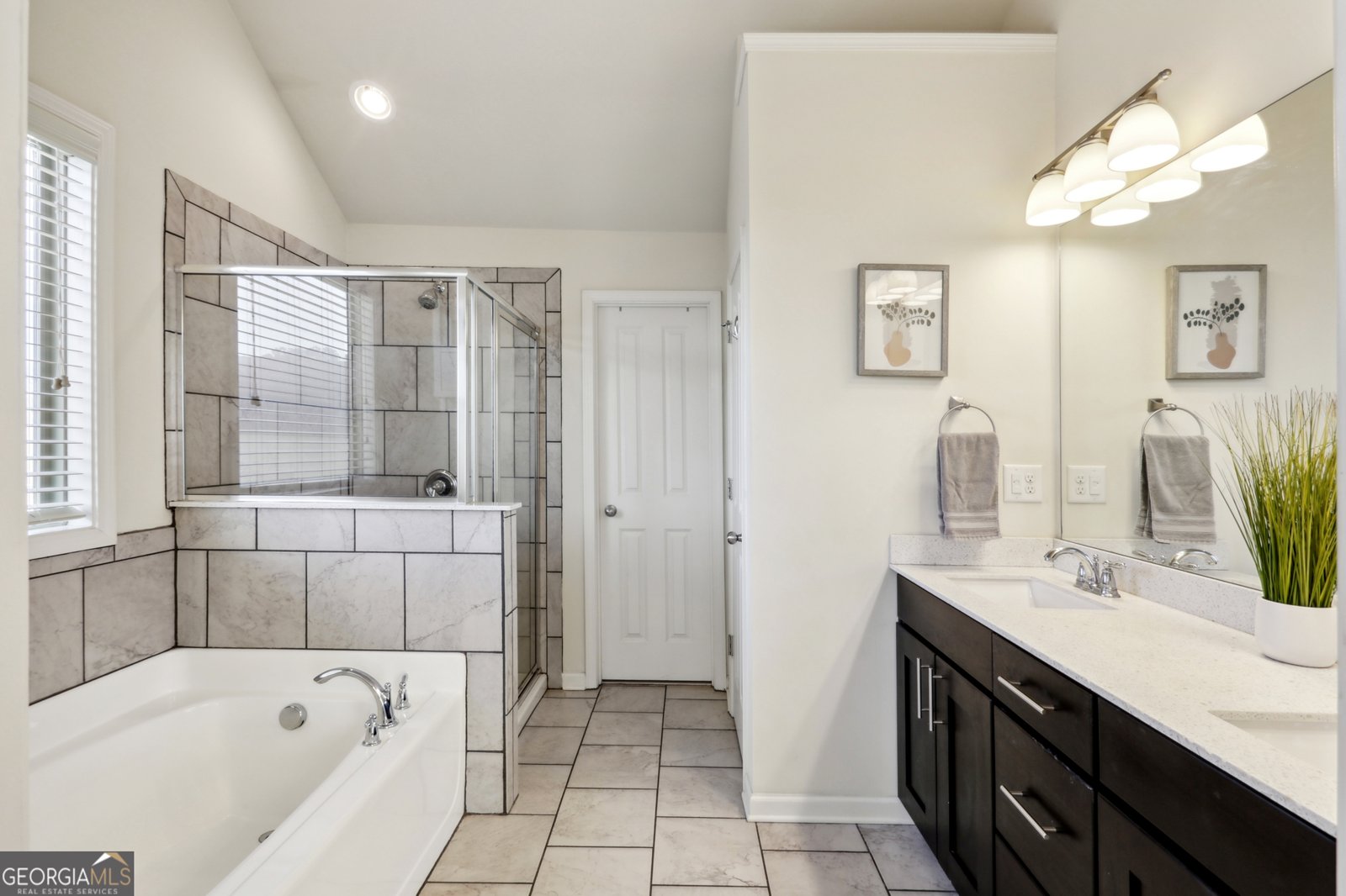 7395 Glisten Avenue Sandy Springs - Photo 13