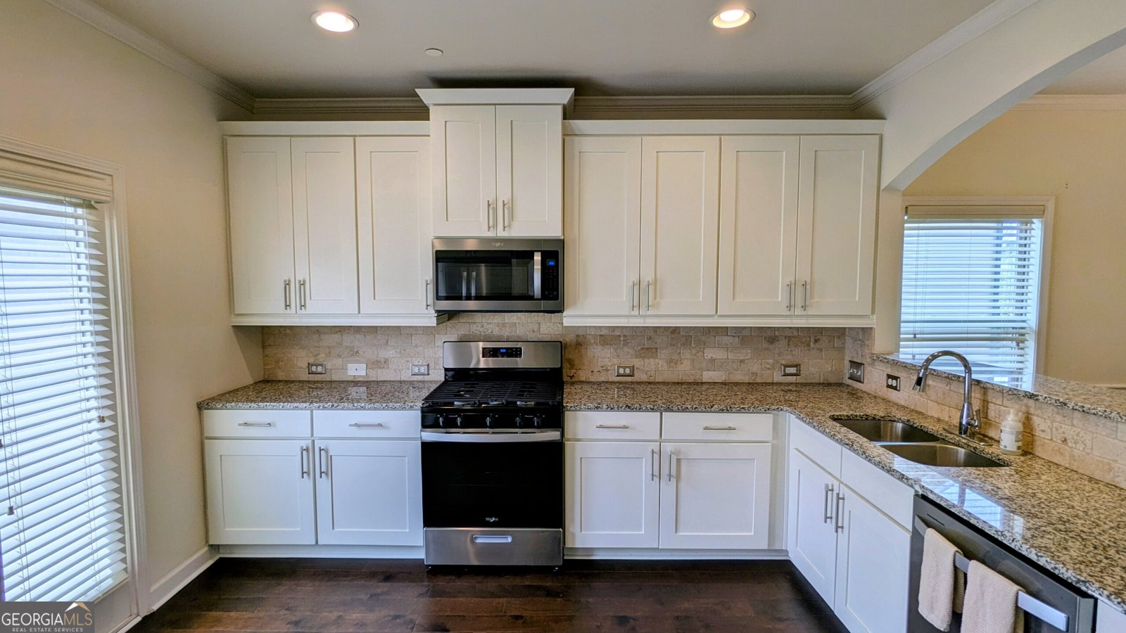 7395 Glisten Avenue Sandy Springs - Photo 7