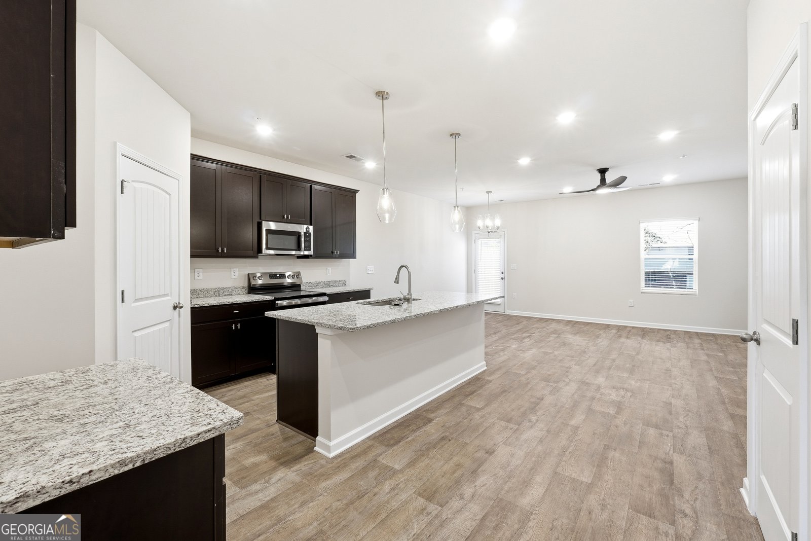 8381 Columbia Court Palmetto - Photo 6