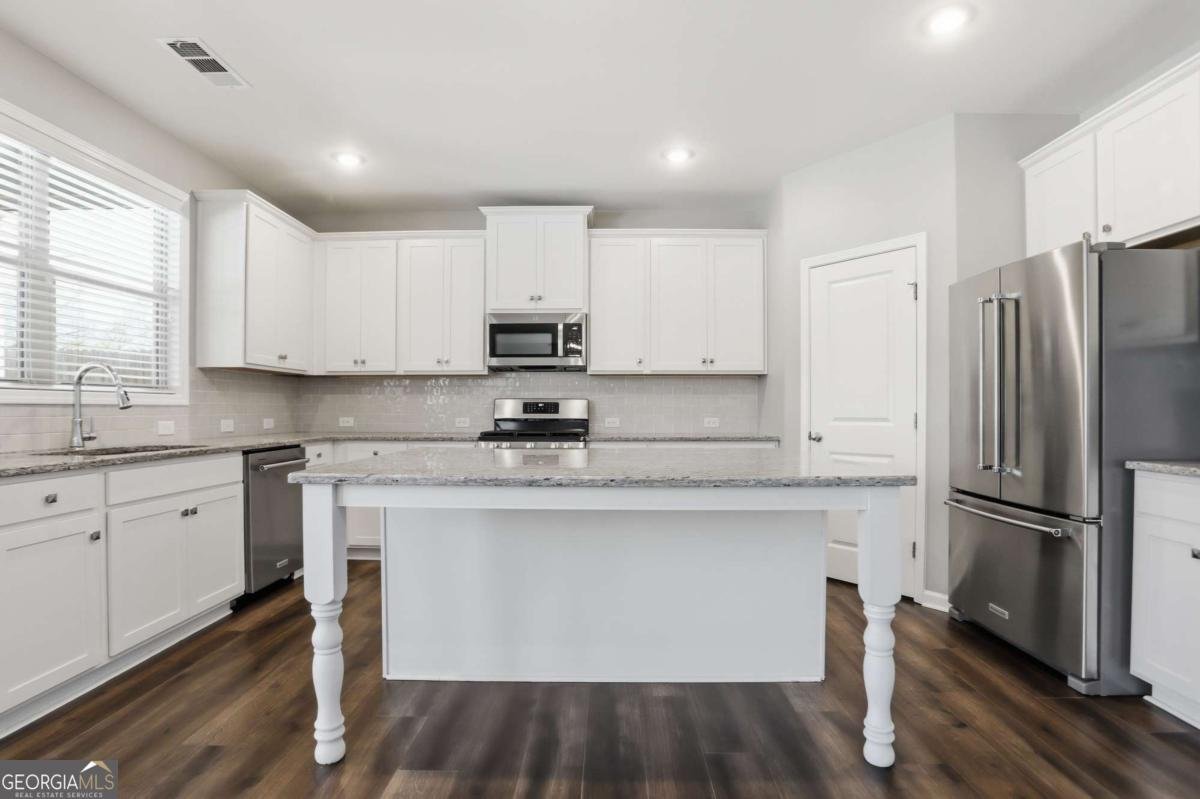 5975 Park Bay Court Flowery Branch - Photo 13