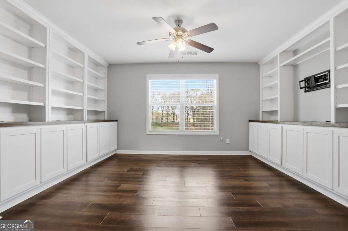 5975 Park Bay Court Flowery Branch - Photo 17