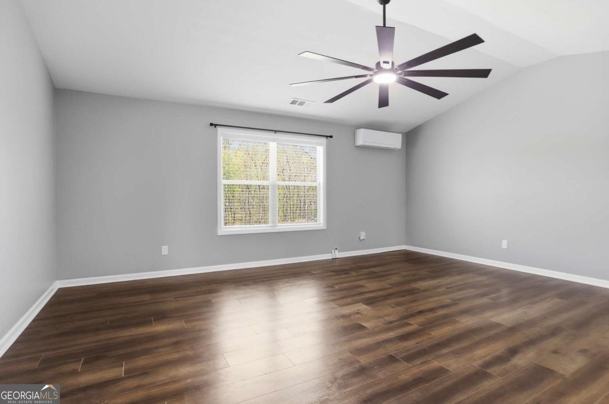 5975 Park Bay Court Flowery Branch - Photo 19