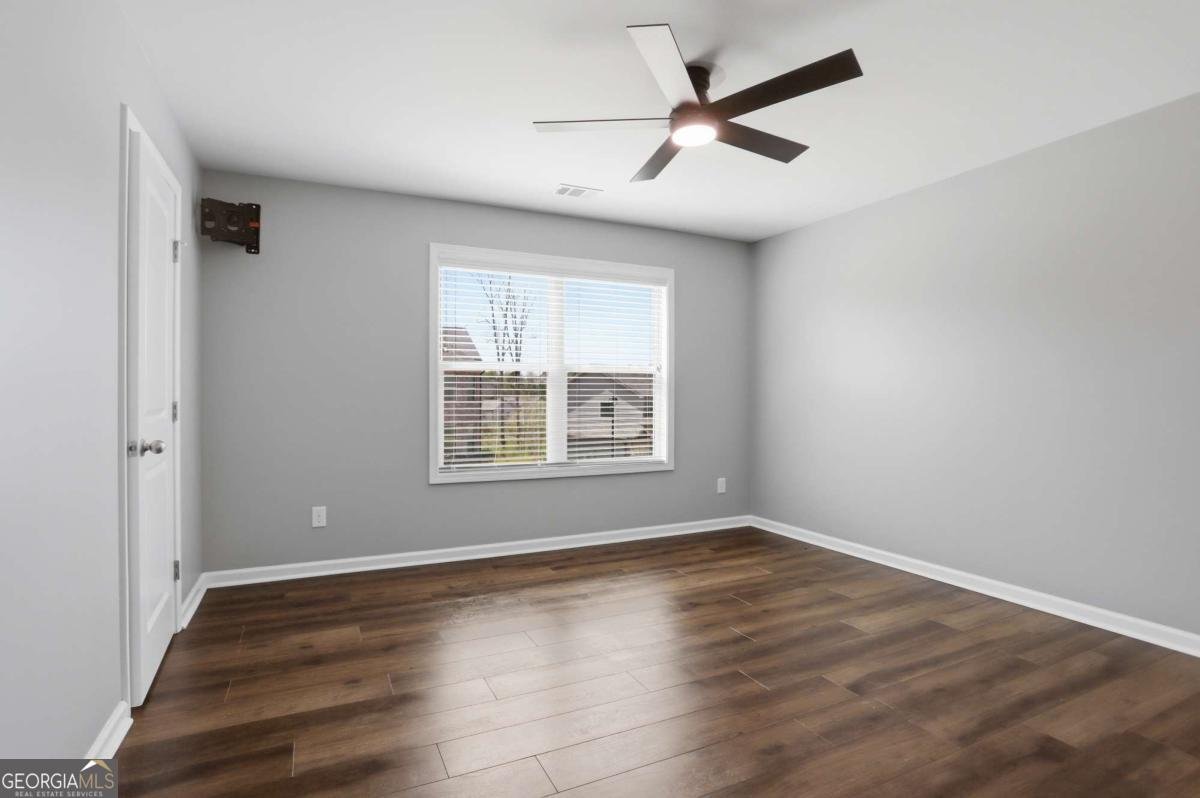 5975 Park Bay Court Flowery Branch - Photo 22