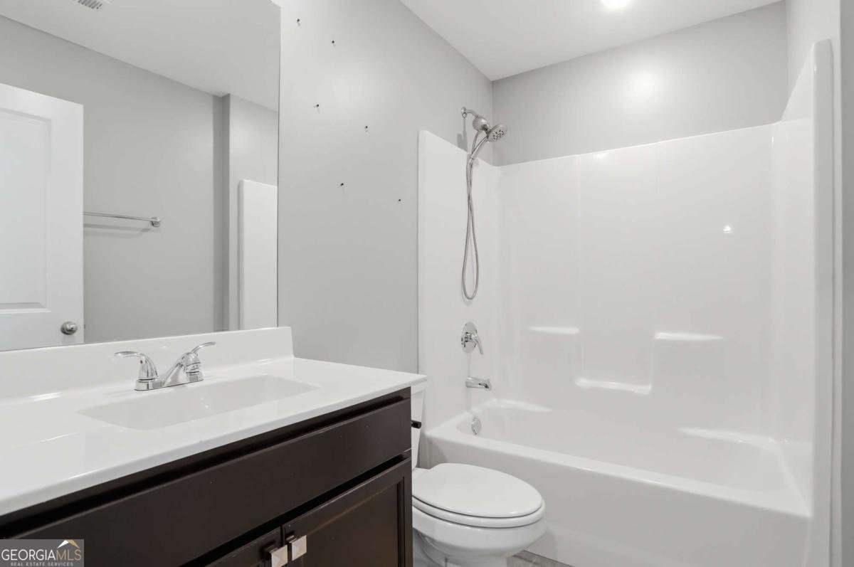 5975 Park Bay Court Flowery Branch - Photo 32