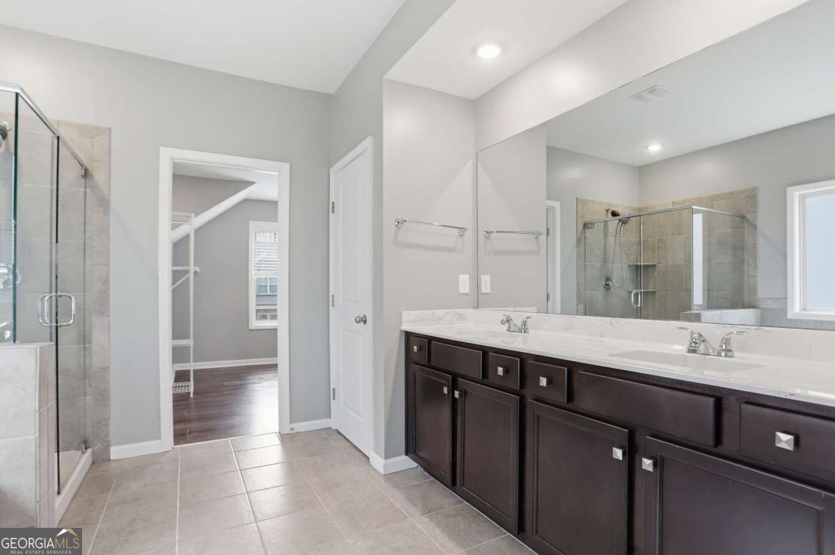 5975 Park Bay Court Flowery Branch - Photo 33