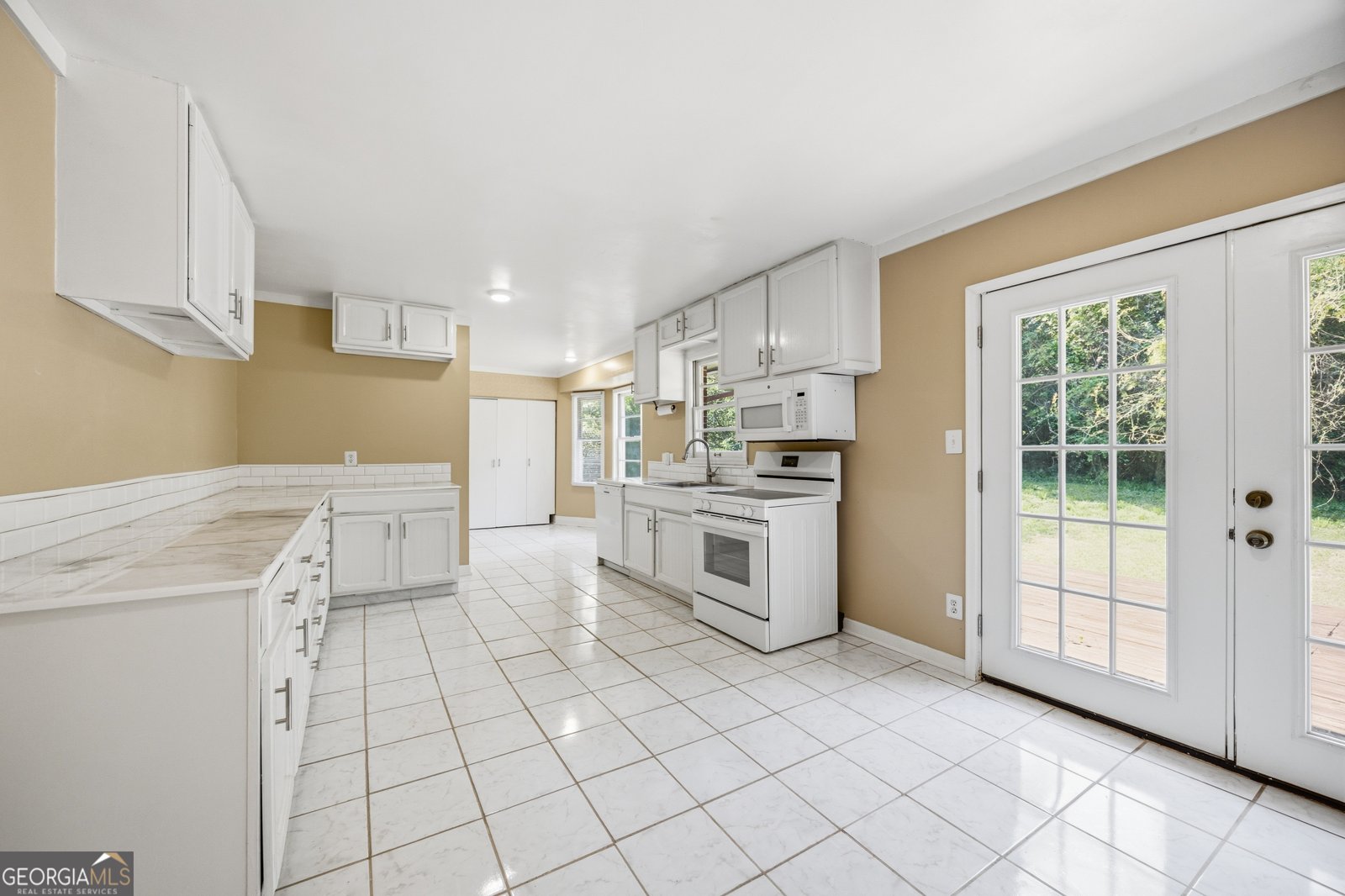 1585 Westminister Drive Macon - Photo 6