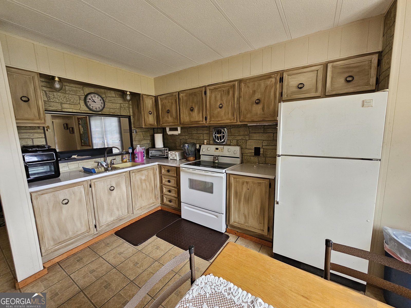 1089 LBK Circle Tignall - Photo 9