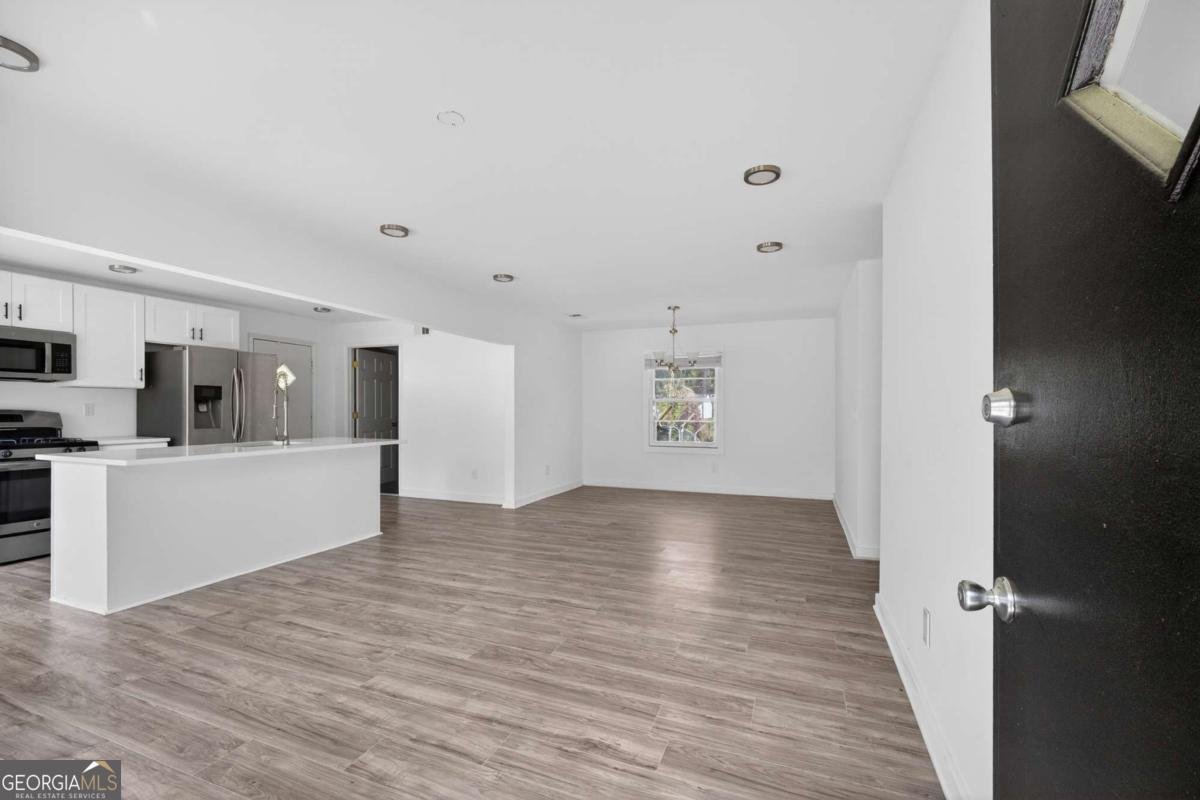 2649 Santa Barbara Drive Atlanta - Photo 9