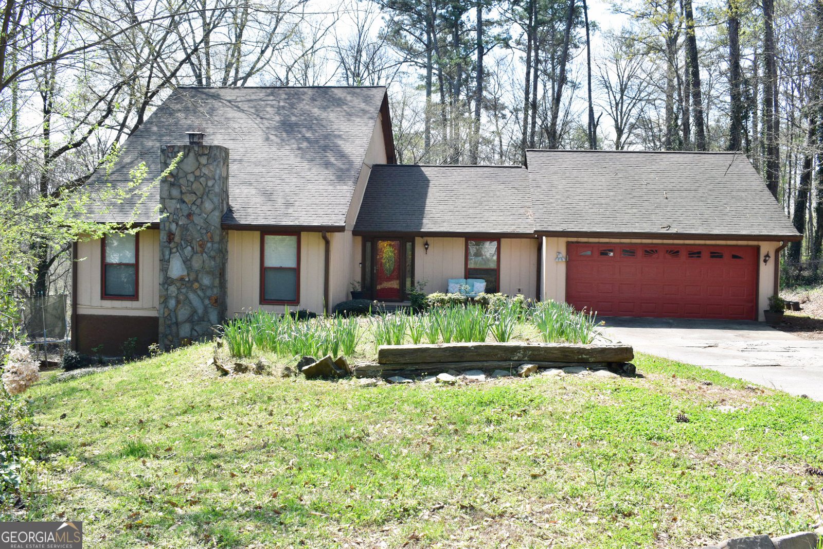 3959 Cotswold Drive Lilburn - Photo 1