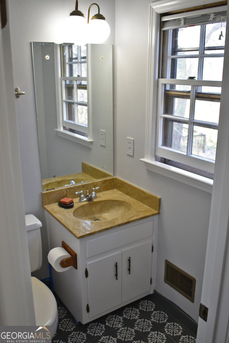 3959 Cotswold Drive Lilburn - Photo 15