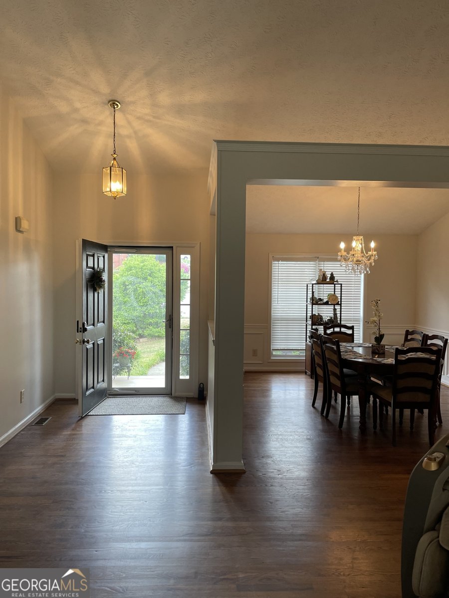 3324 dunbar Lane Suwanee - Photo 9