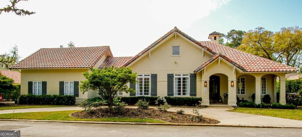 120 Governors Circle St. Simons - Photo 1