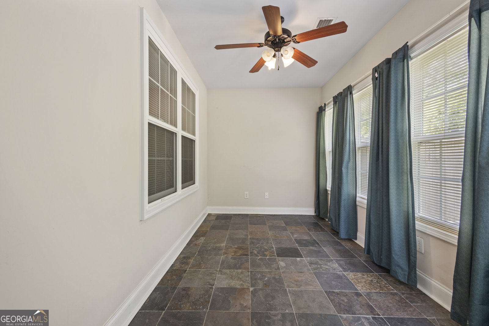 1911 School House Lane Temple - Photo 23