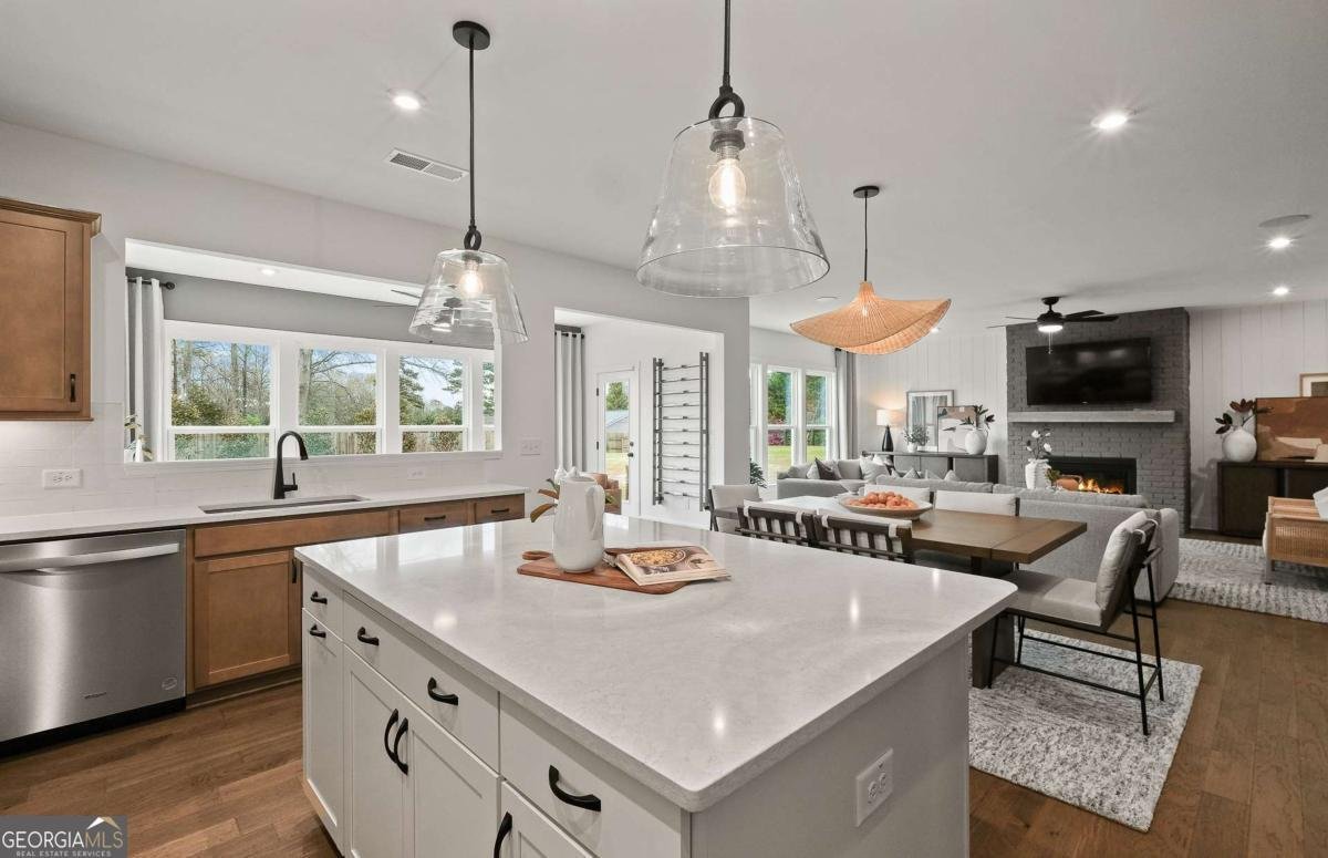 7124 Maple Brook Lane Flowery Branch - Photo 10