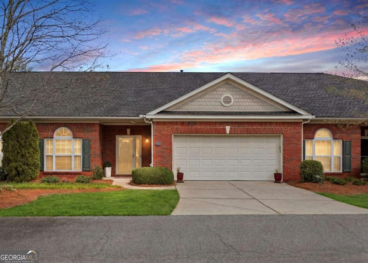 563 Sawnee Corners Drive Cumming - Photo 1