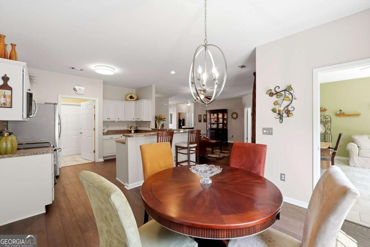 563 Sawnee Corners Drive Cumming - Photo 11