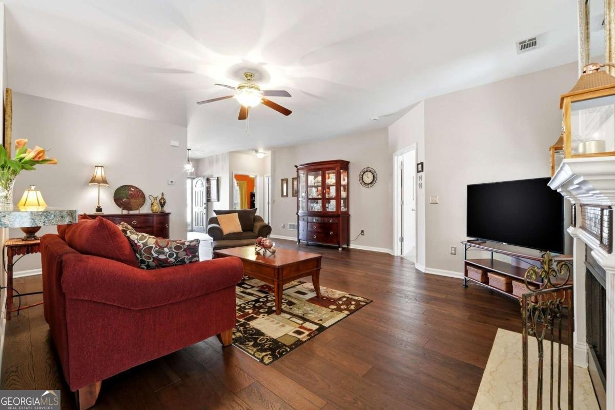 563 Sawnee Corners Drive Cumming - Photo 7