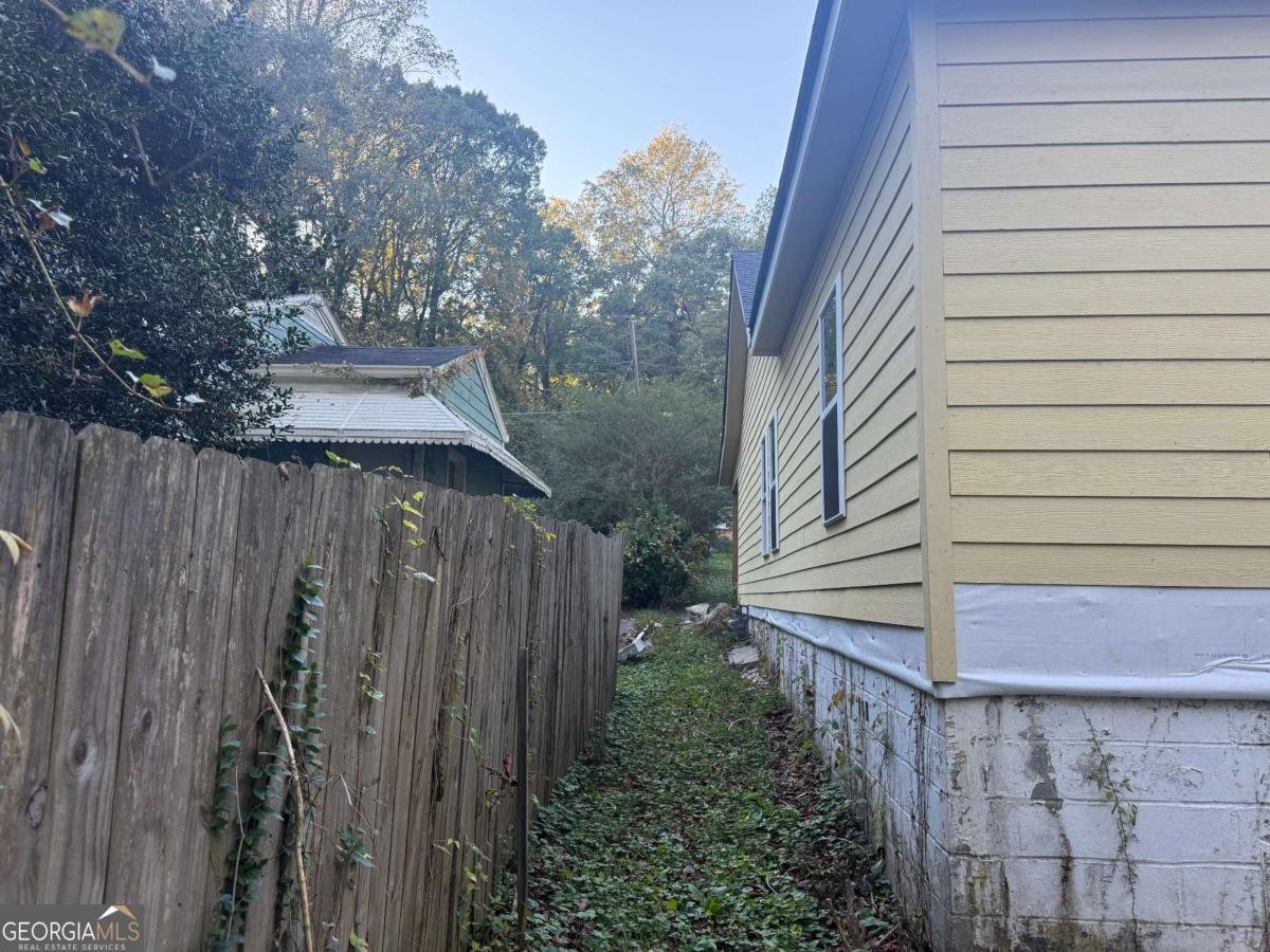 879 Edwin Place Atlanta - Photo 17