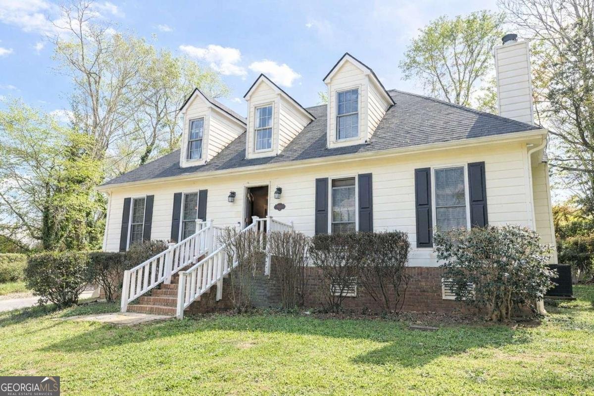 500 Clear Lake Lane Suwanee - Photo 1