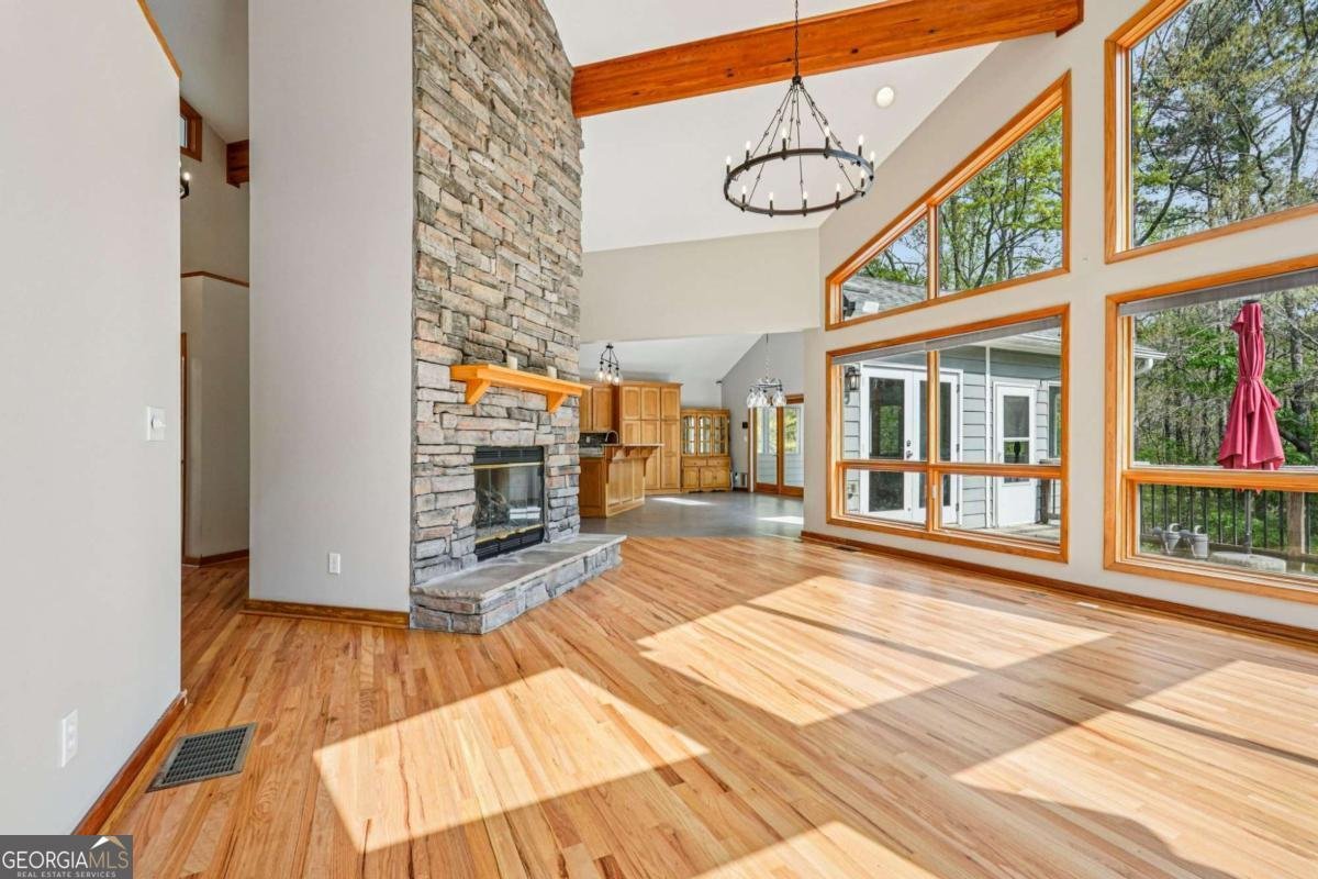 2792 Cliffview Drive Lilburn - Photo 8